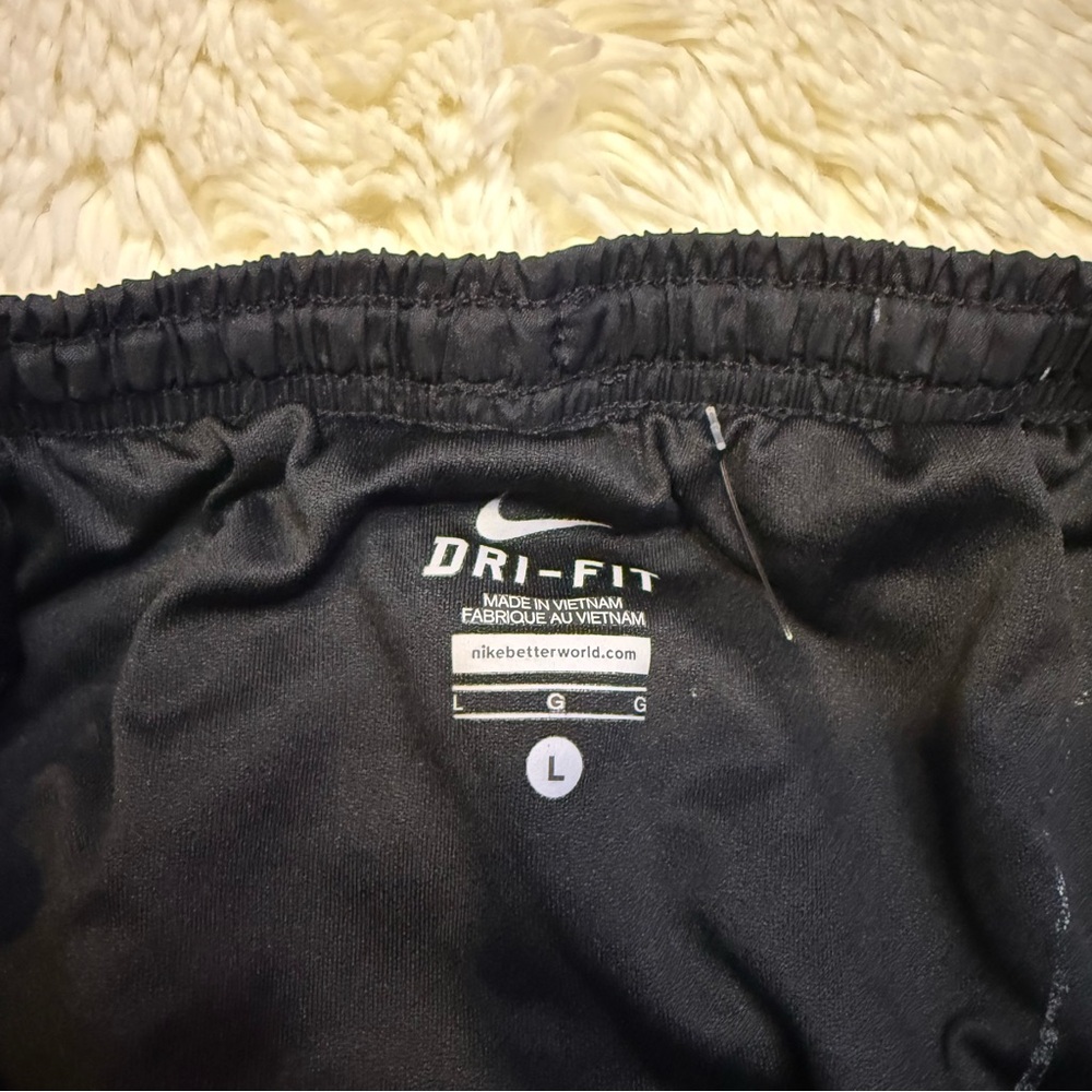 Nike Men's large dri fit Black Athletic Shorts lined 8-1/2” inseam - Picture 7 of 10